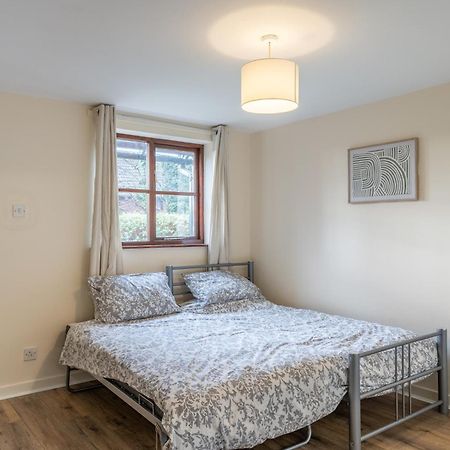 Modern Studio Flat In Wellington, Telford Веллінгтон Екстер'єр фото