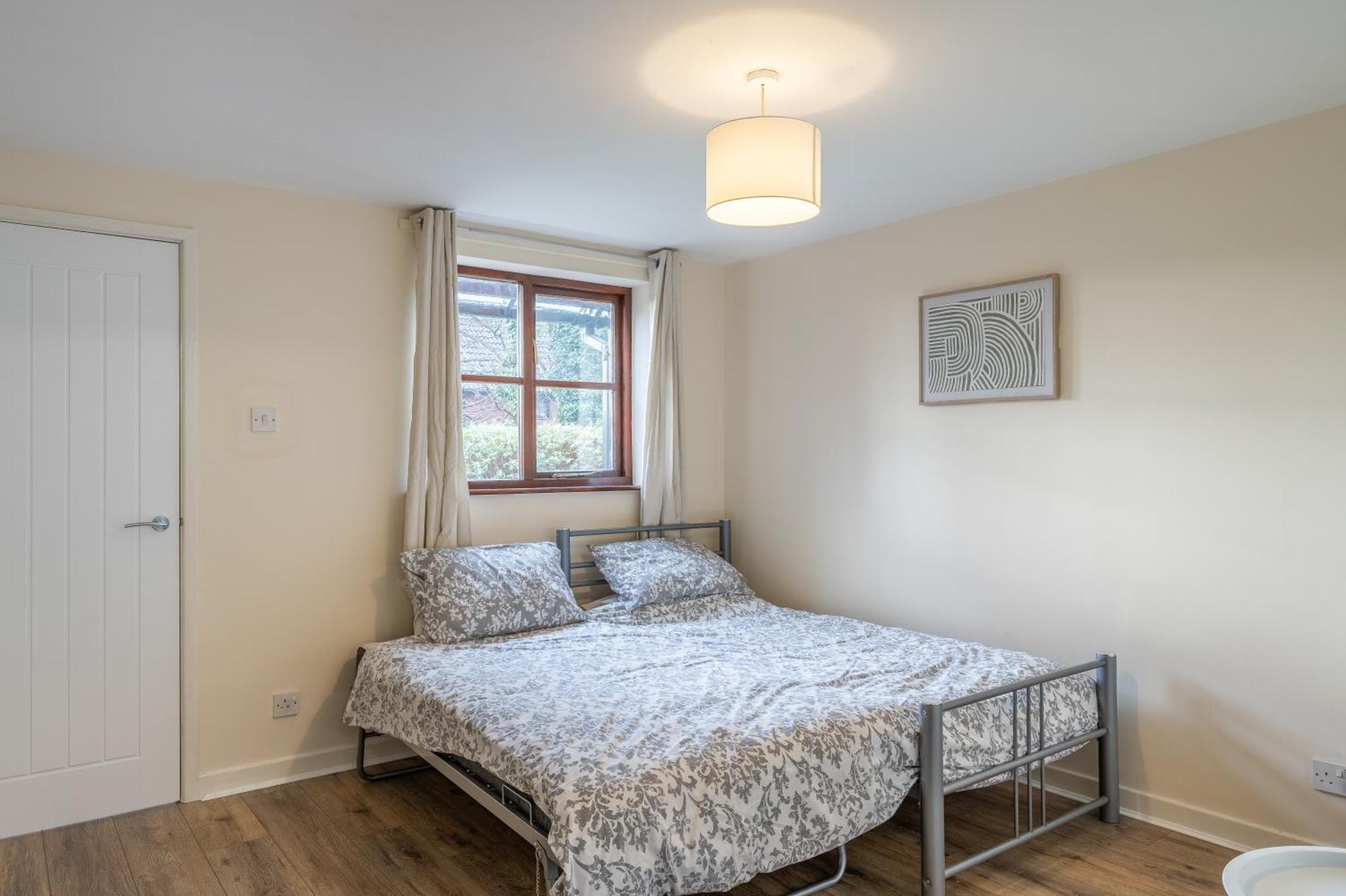 Modern Studio Flat In Wellington, Telford Веллінгтон Екстер'єр фото