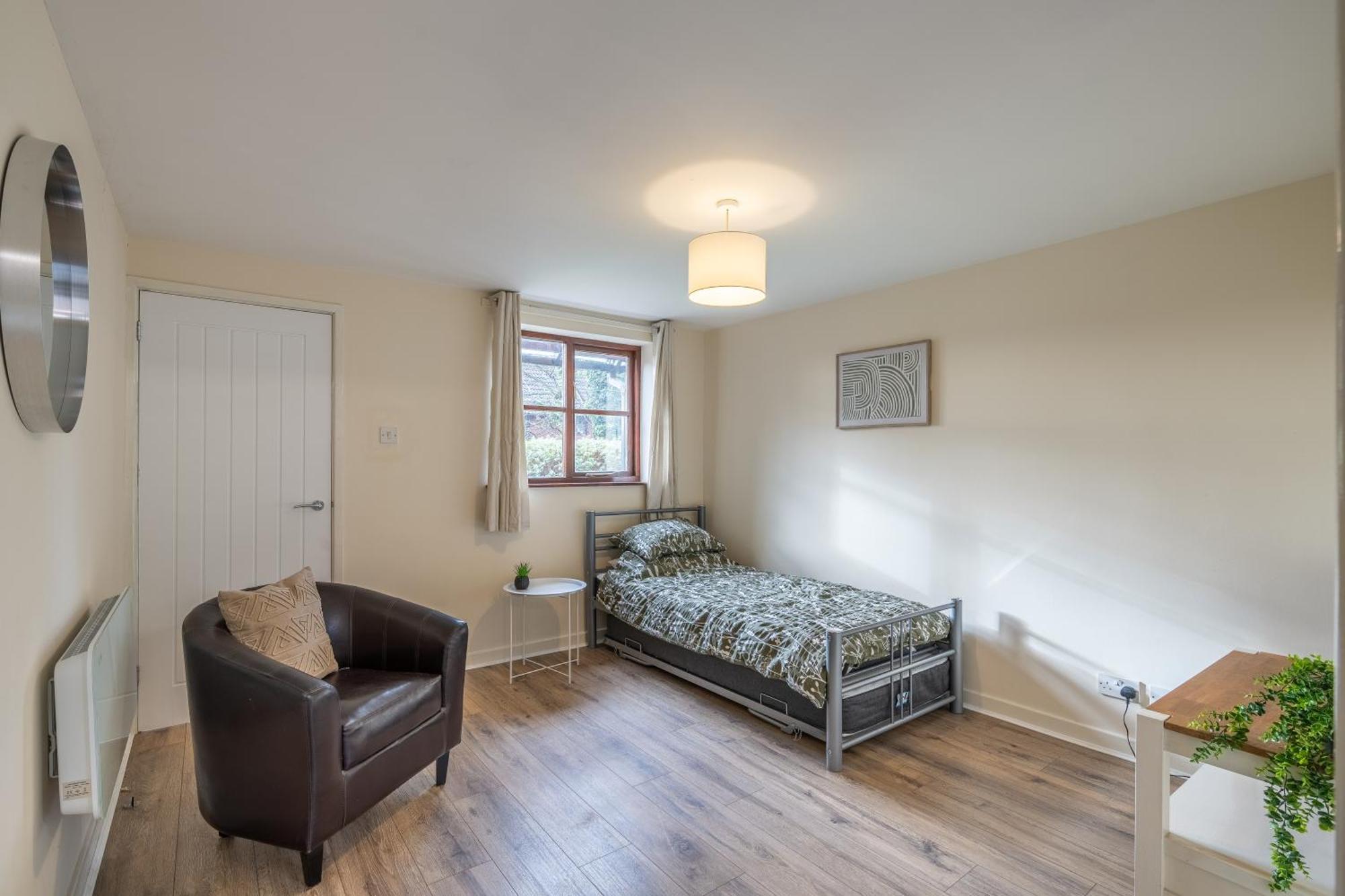 Modern Studio Flat In Wellington, Telford Веллінгтон Екстер'єр фото