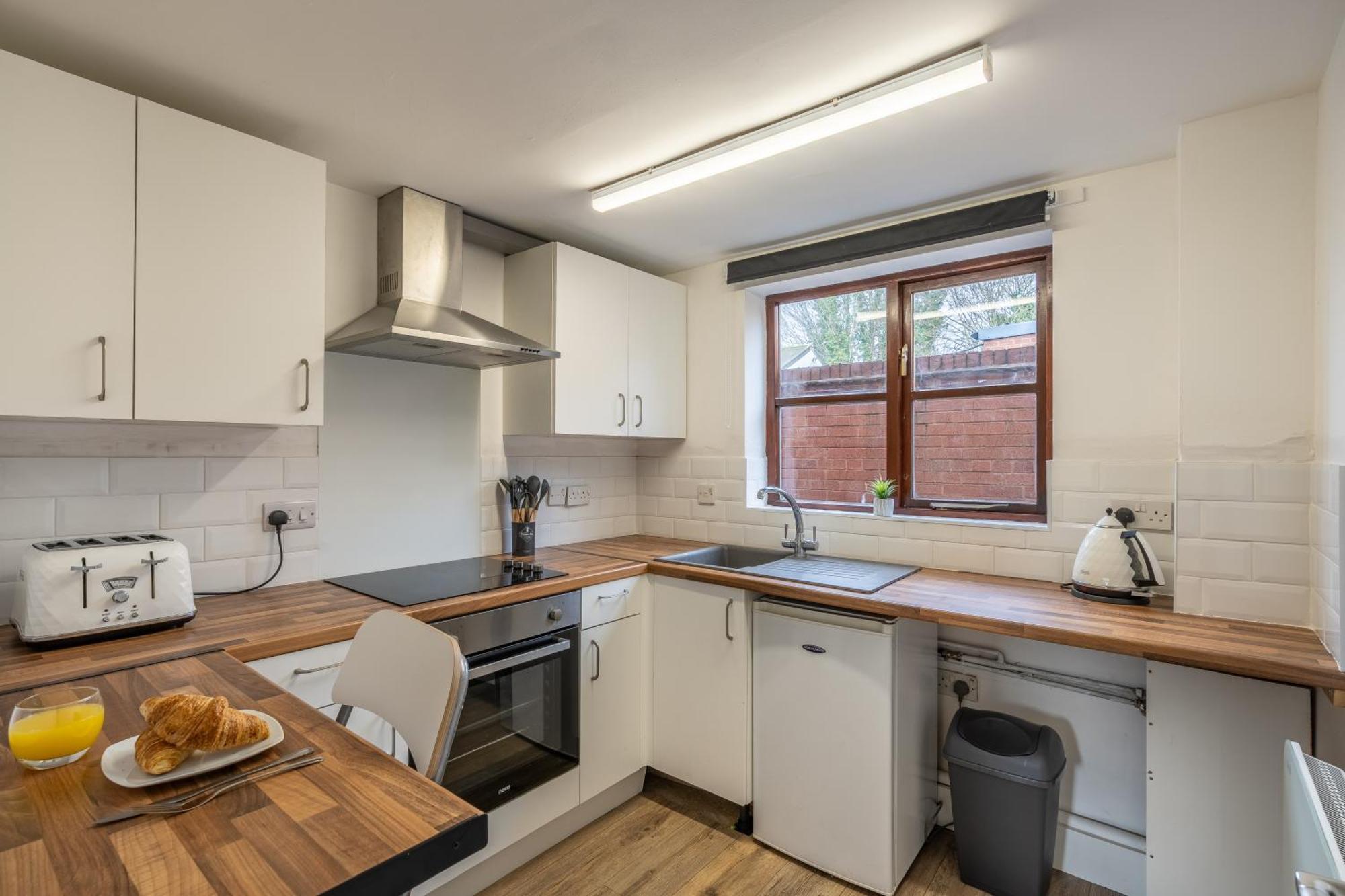 Modern Studio Flat In Wellington, Telford Веллінгтон Екстер'єр фото